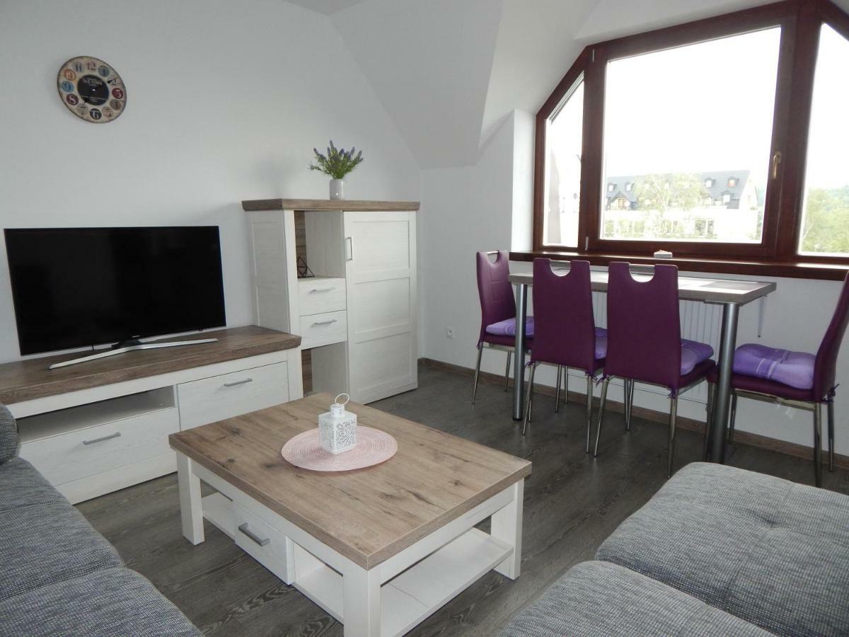 Lemon Apartment *
